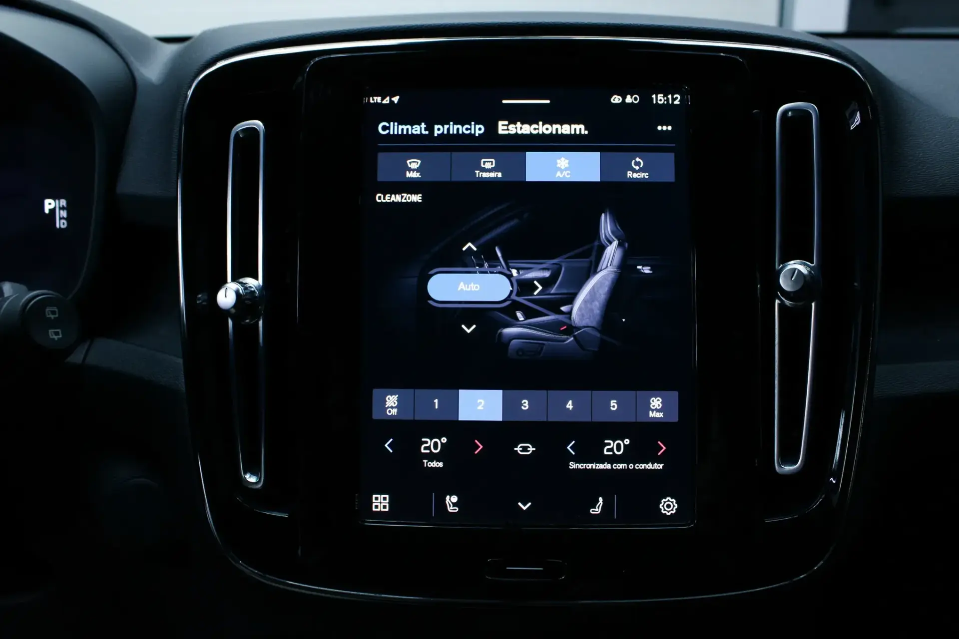 Volvo XC 40 Recharge 69 kWh Single Motor Core 26