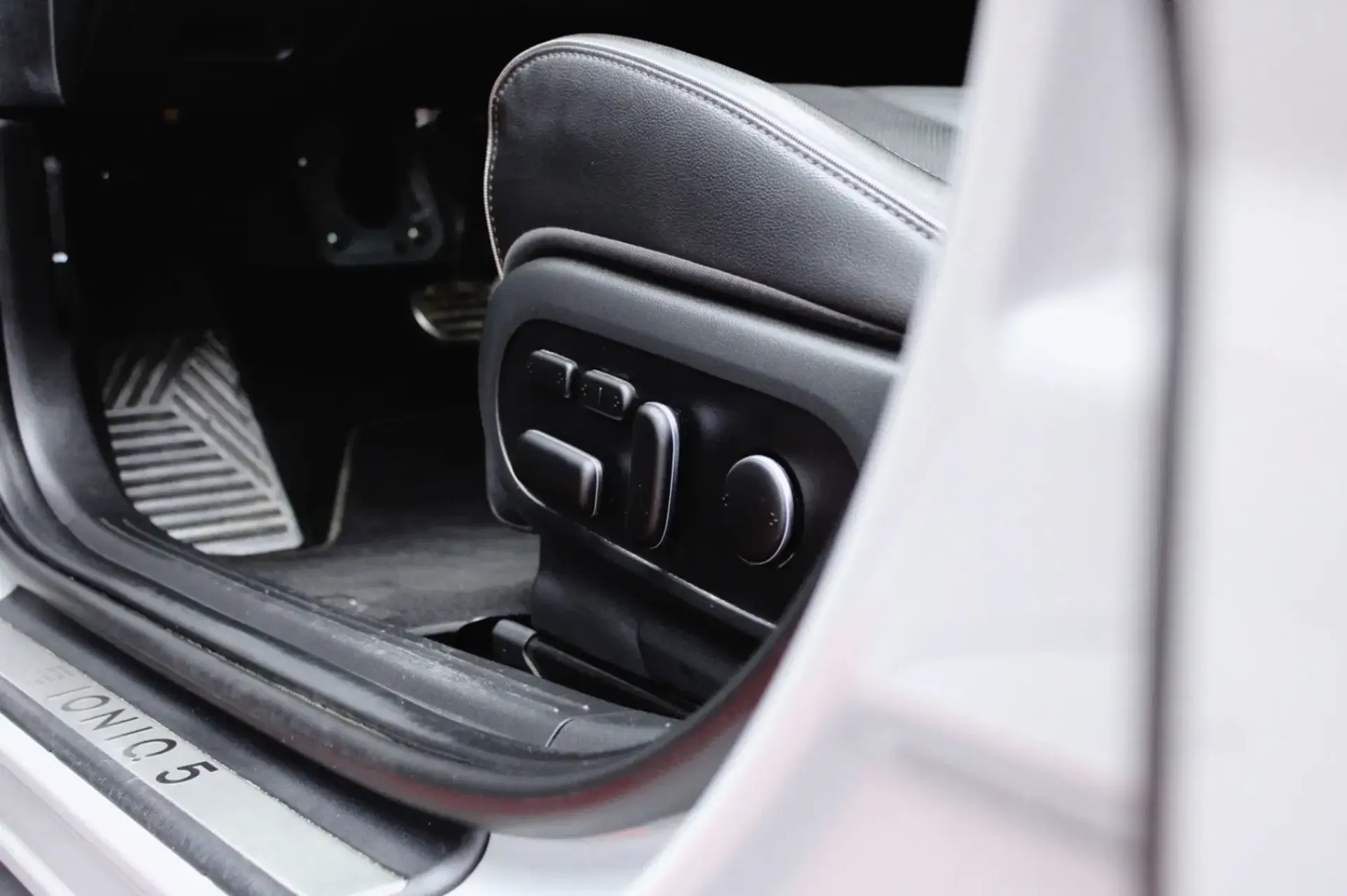 Hyundai Ioniq 5 73kWh Plug & Power+Tejadilho Solar 3