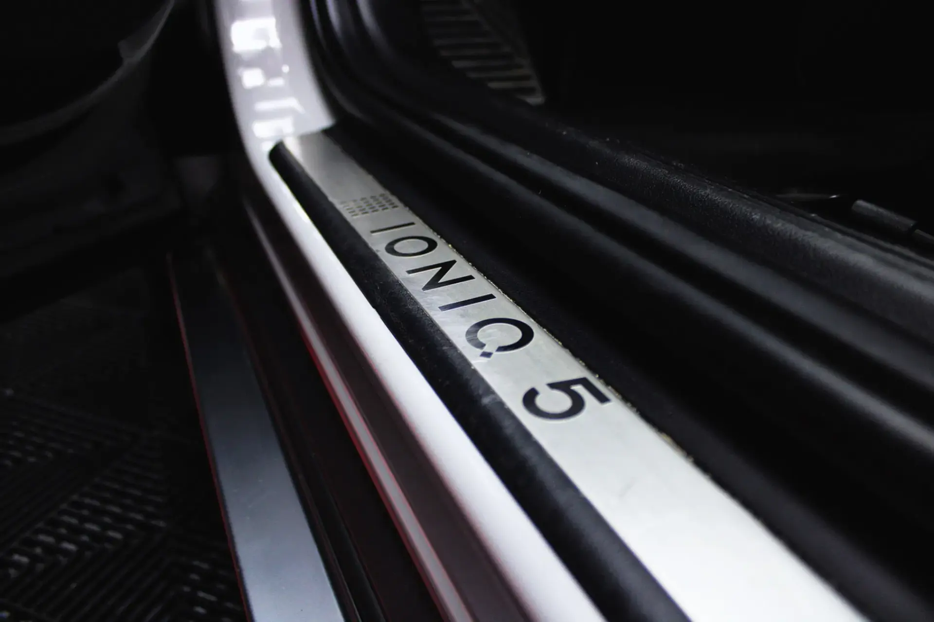Hyundai Ioniq 5 73kWh Plug & Power+Tejadilho Solar 5
