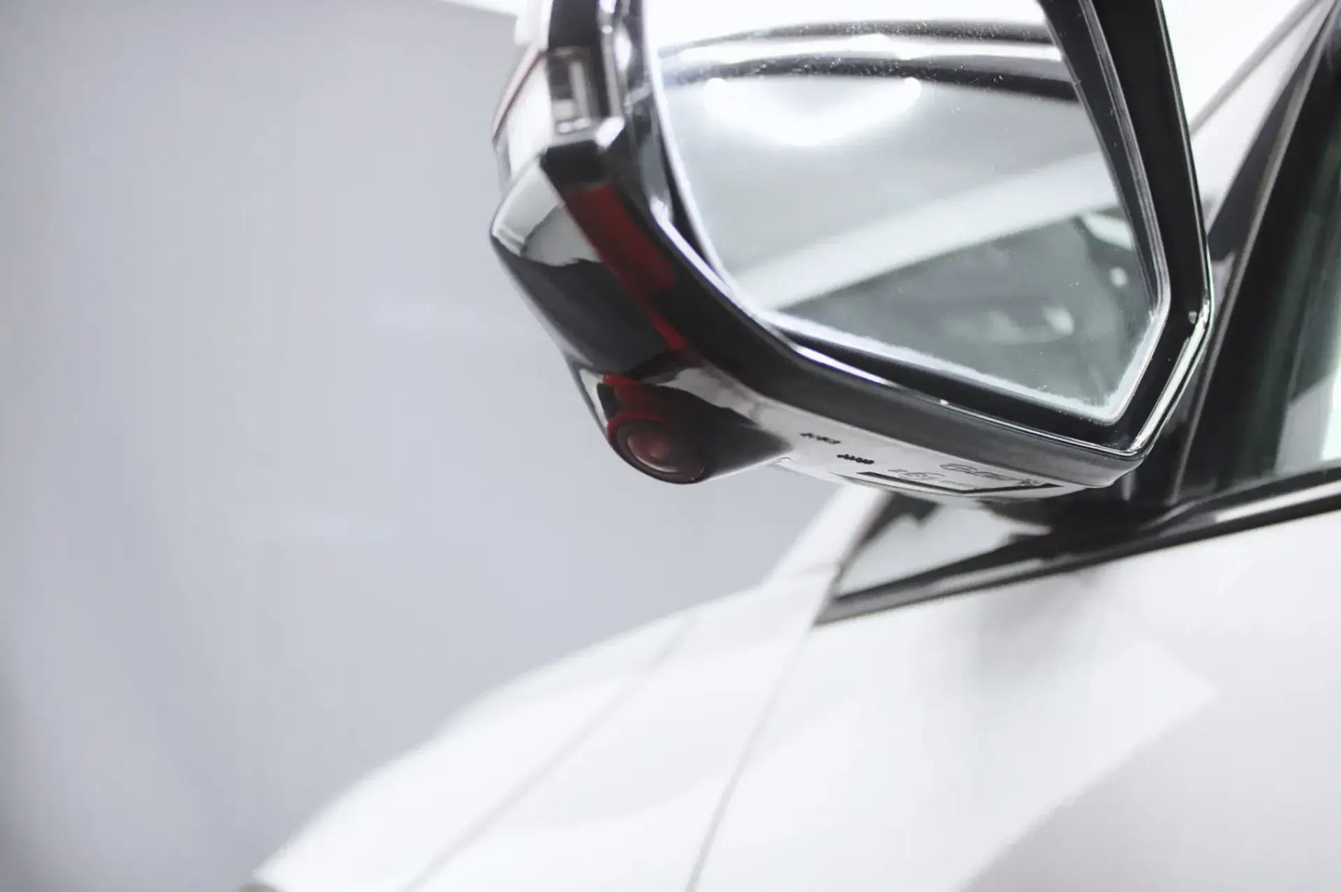 Hyundai Ioniq 5 73kWh Plug & Power+Tejadilho Solar 37