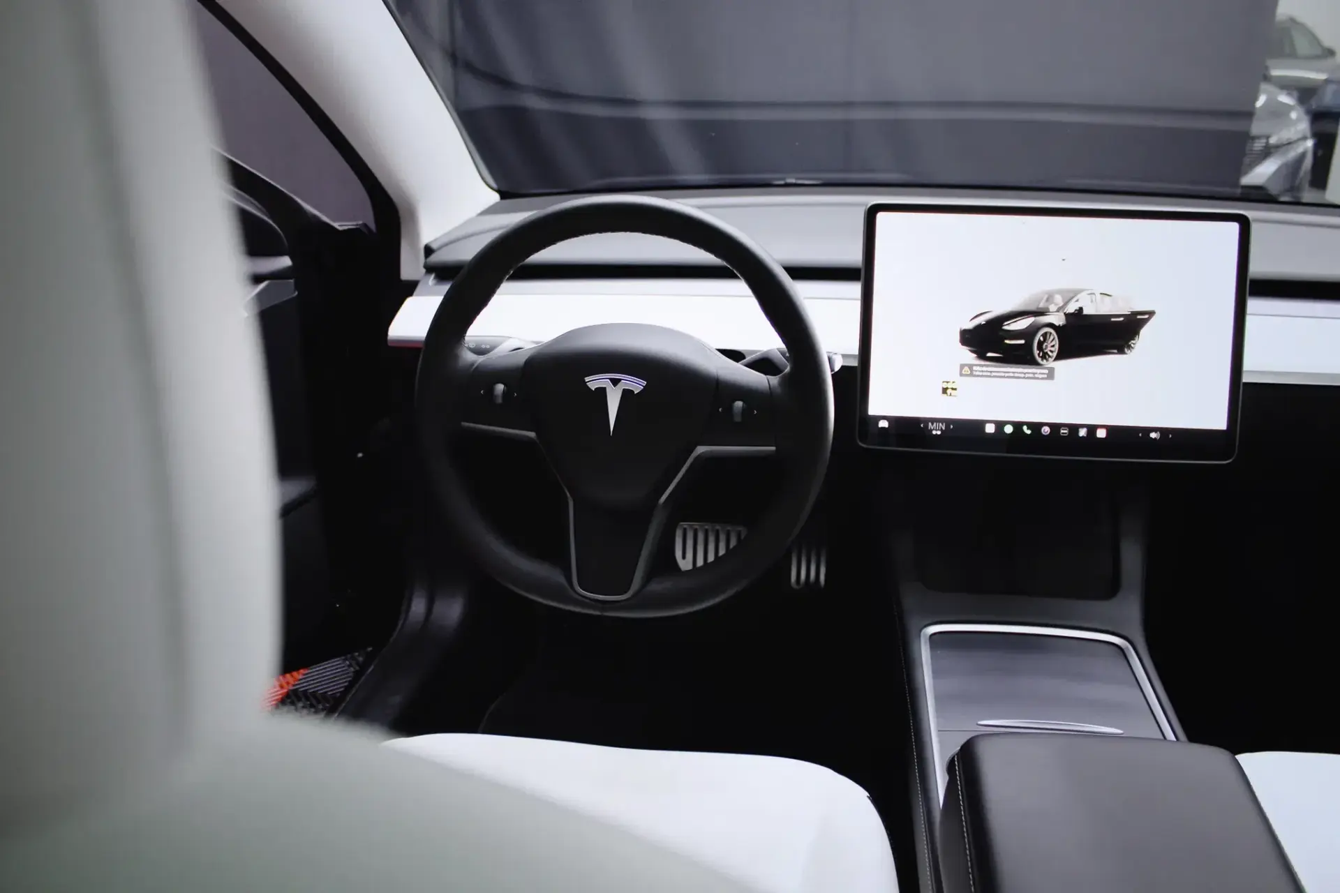 Tesla Model 3 Performance Dual Motor AWD 8