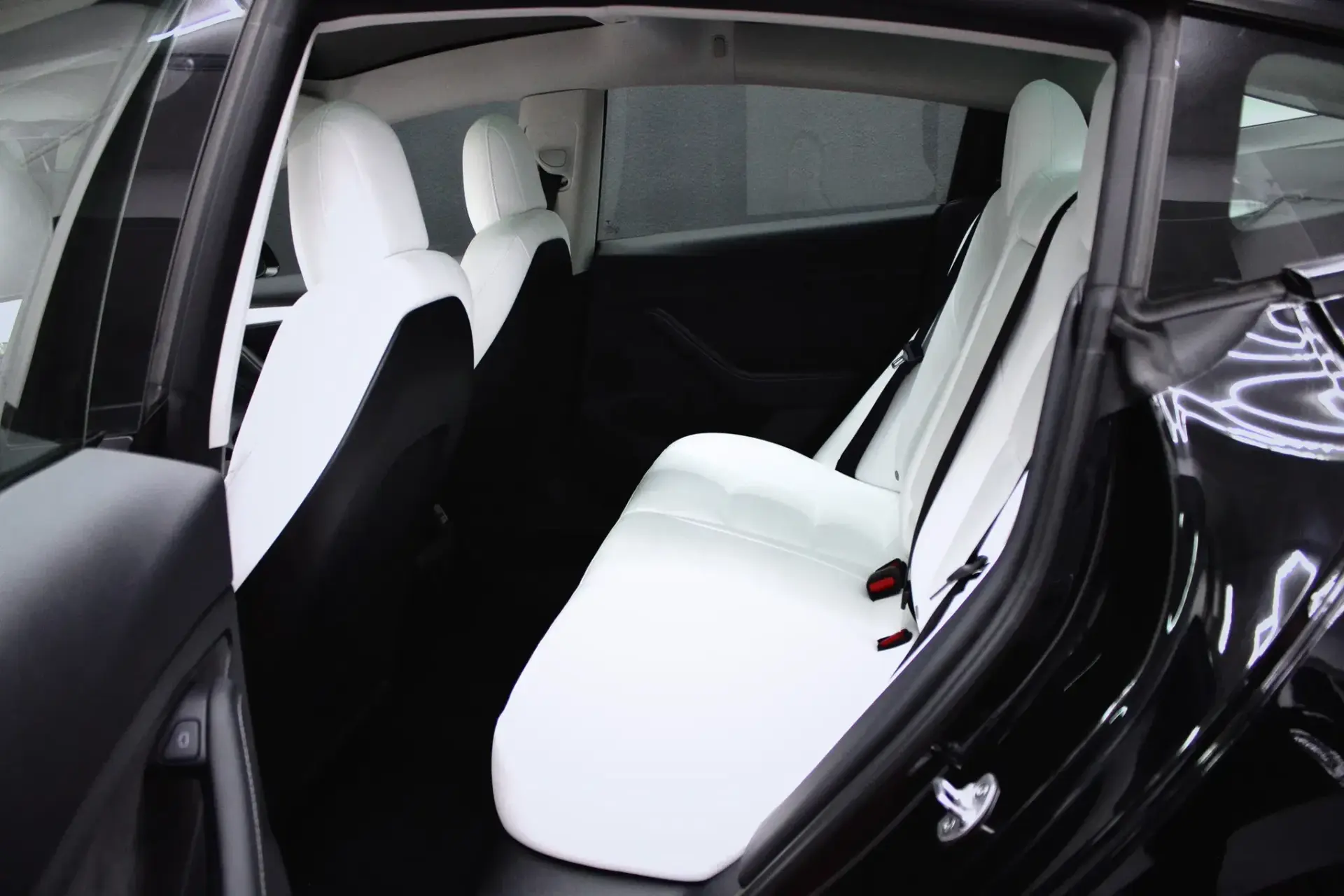 Tesla Model 3 Performance Dual Motor AWD 11