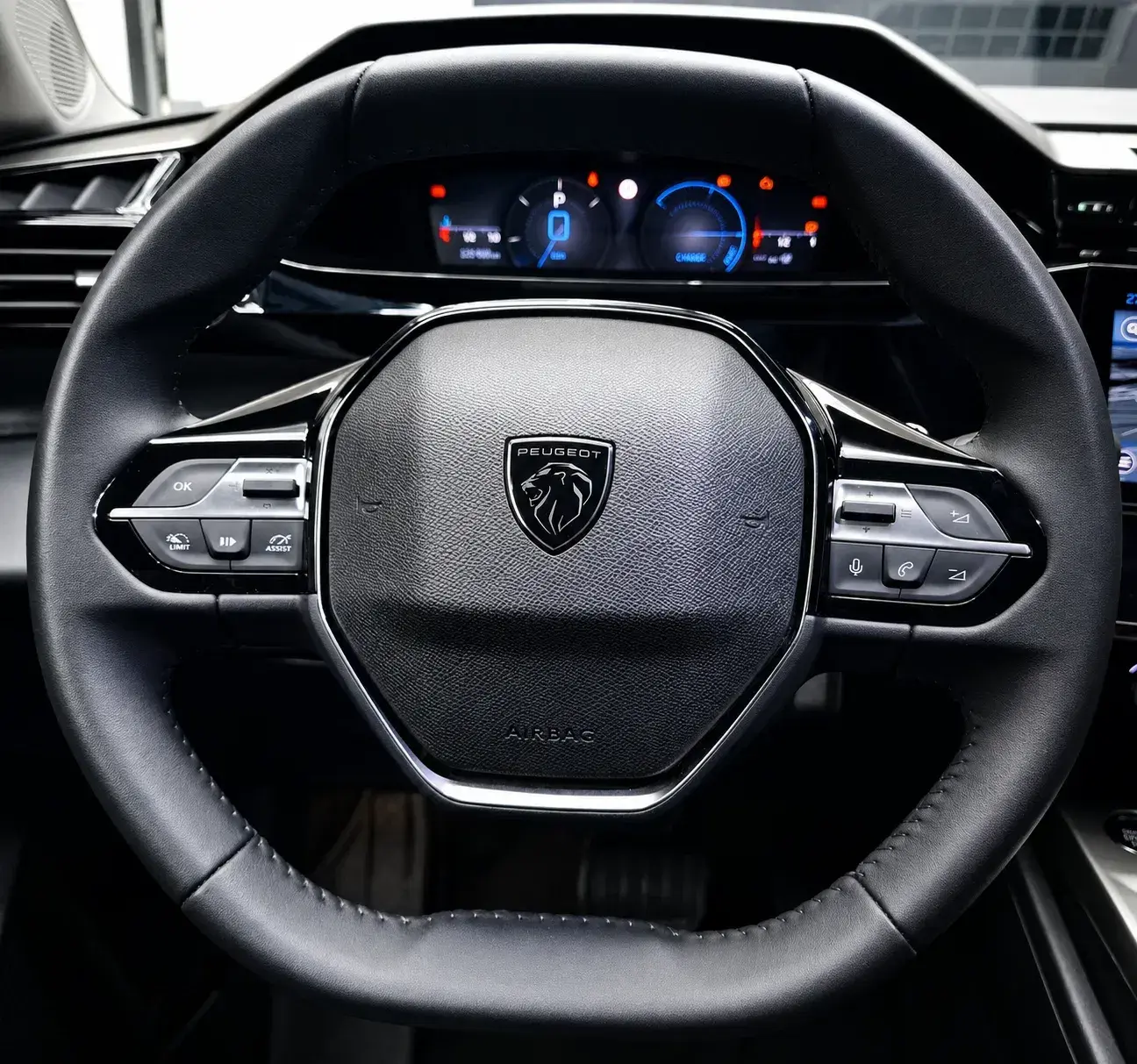 Peugeot 308 1.2 Hybrid Allure e-DCS6 5
