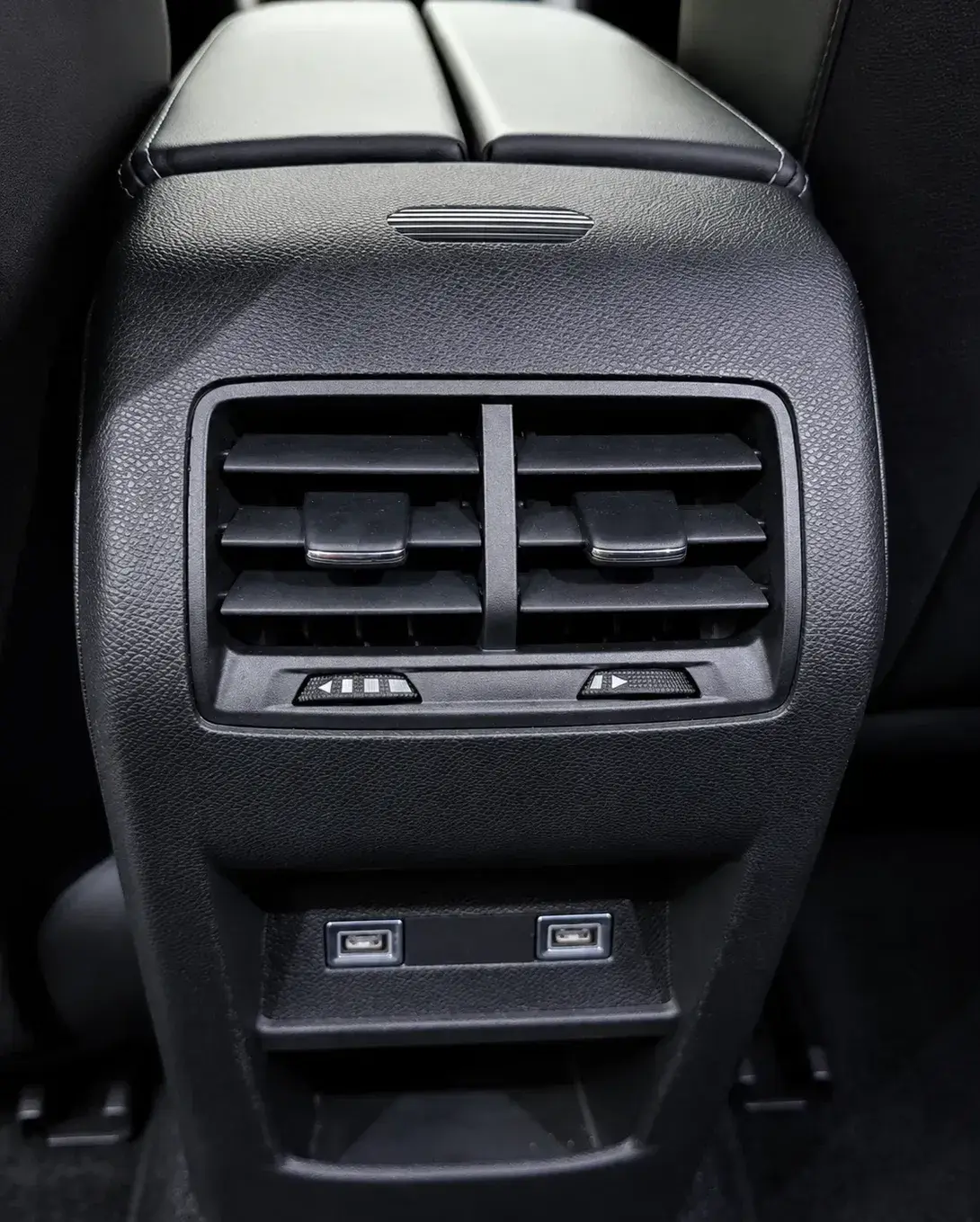 Peugeot 308 1.2 Hybrid Allure e-DCS6 19