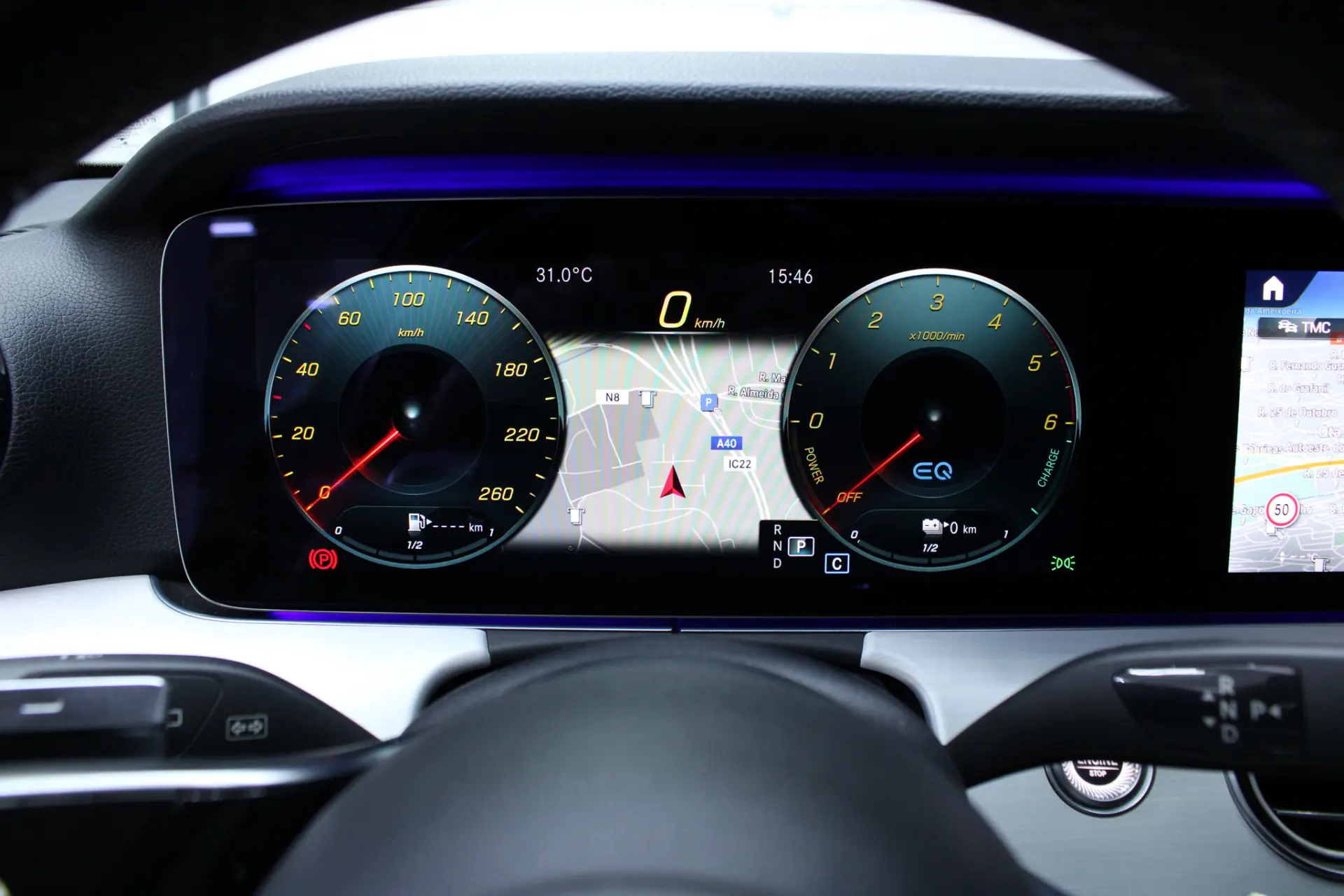 Mercedes-Benz E 300 de AMG Line 4Matic 24