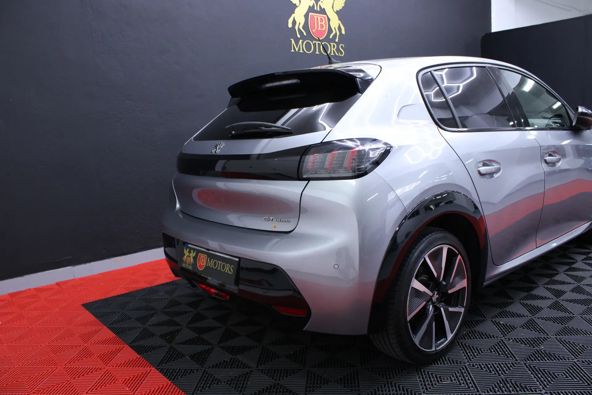 Peugeot e-208 50 kWh GT Line 5