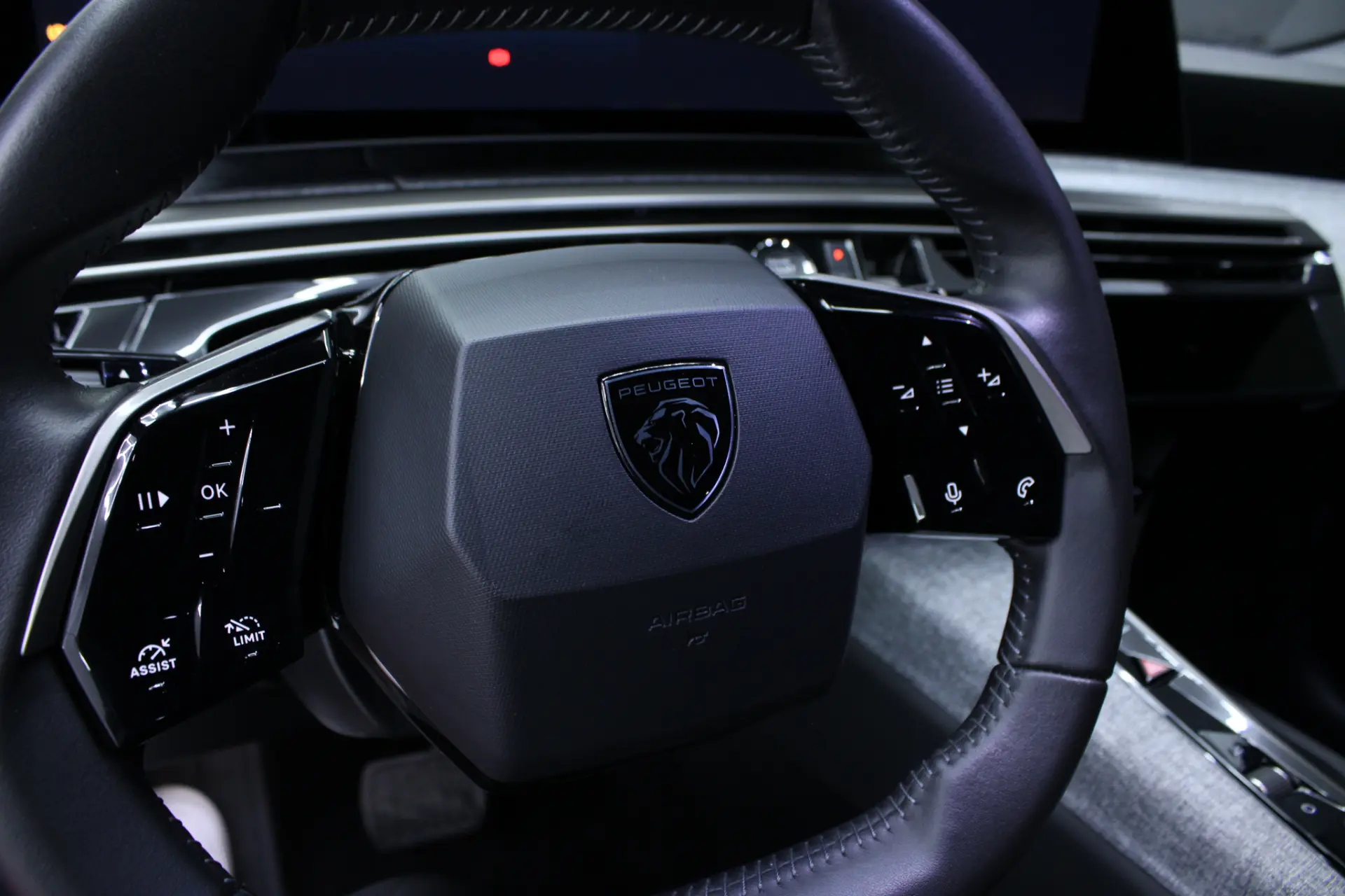 Peugeot E-3008 73 kWh Allure 16