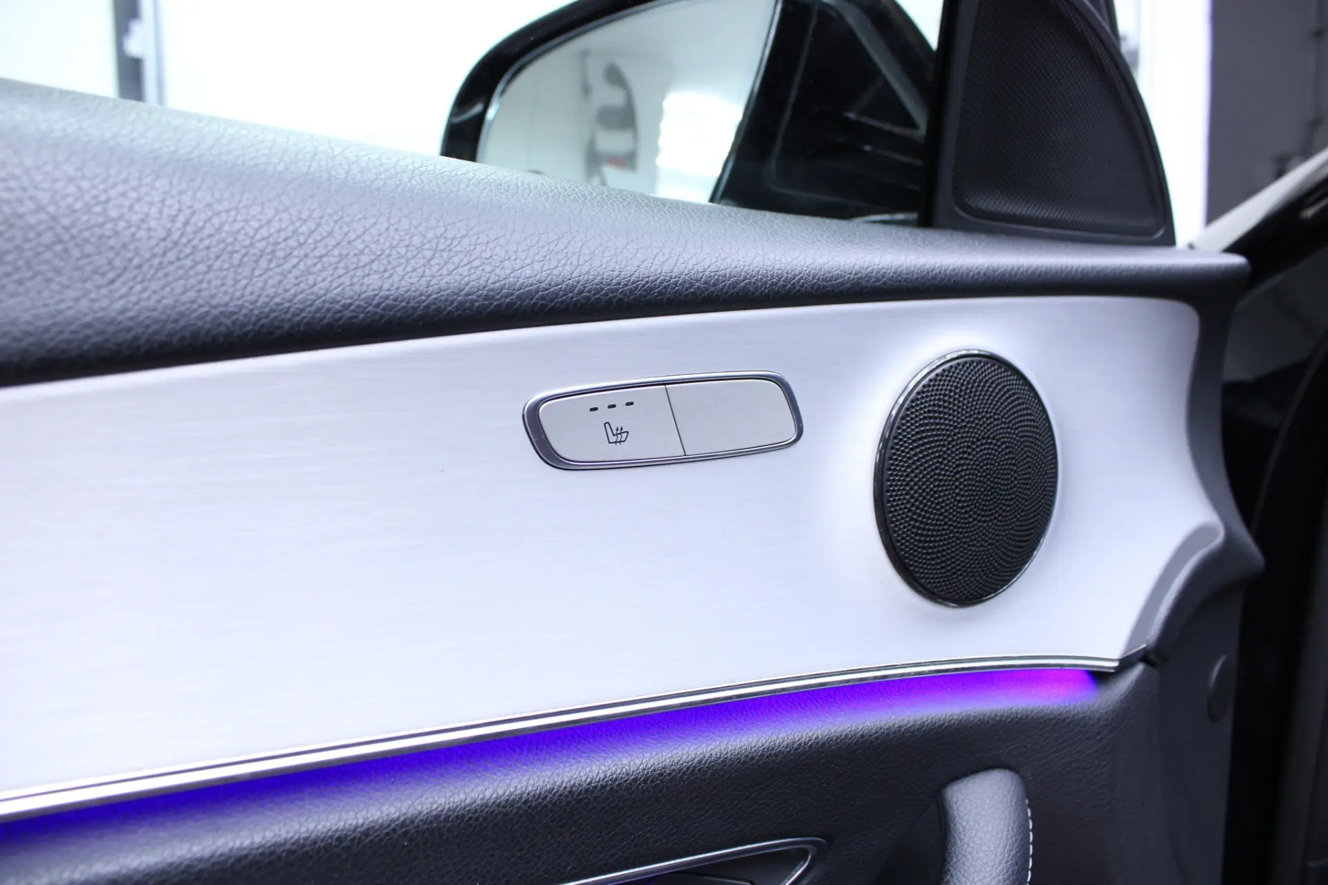 Mercedes-Benz E 300 de AMG Line 4Matic 20