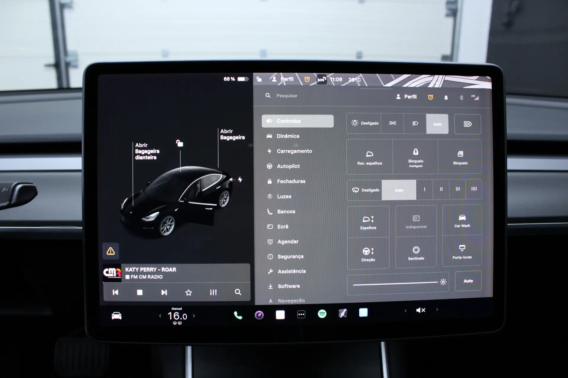 Tesla Model 3 Long-Range Dual Motor AWD 18
