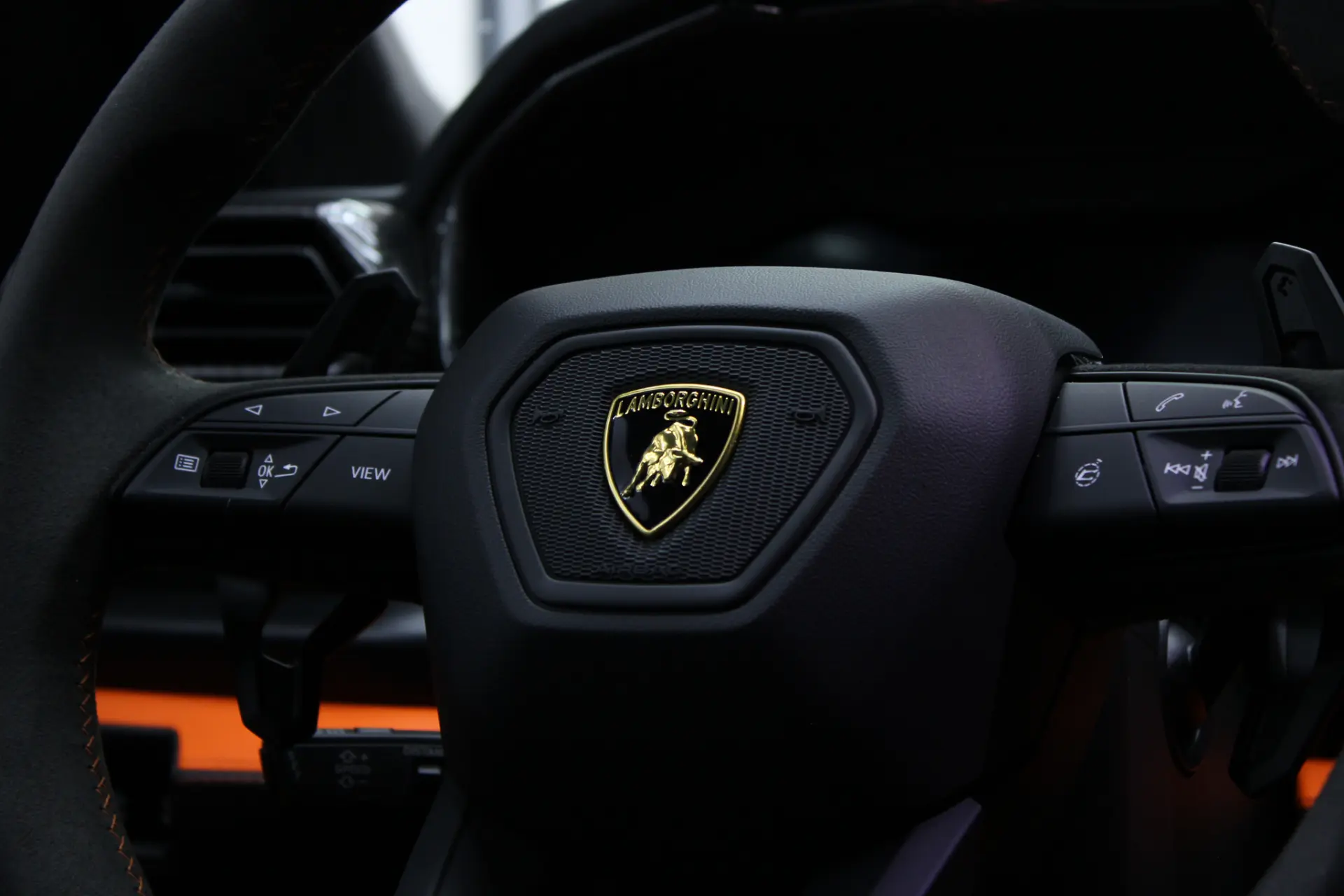 Lamborghini Urus 4.0 V8 SE 17