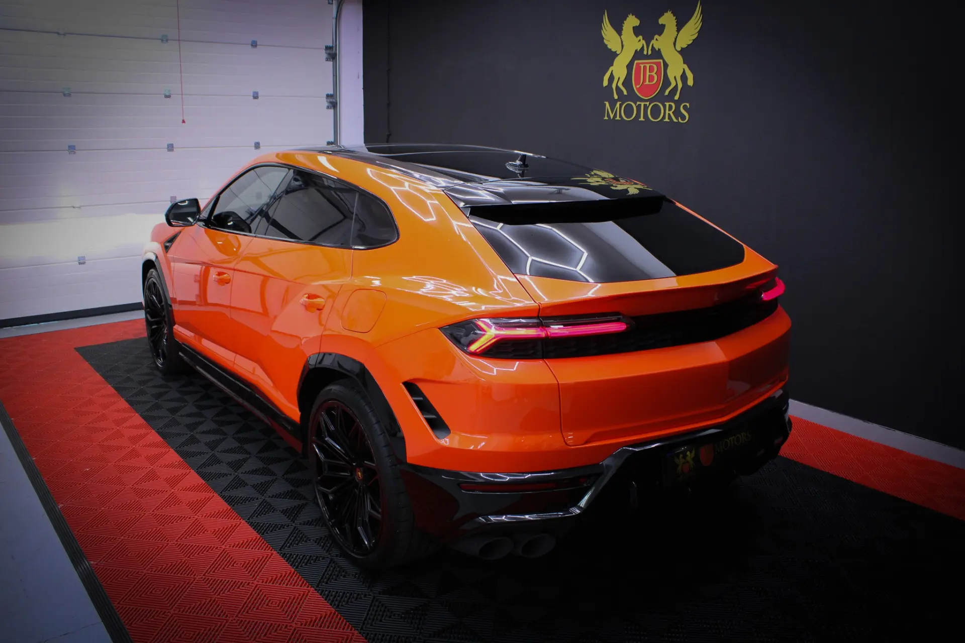Lamborghini Urus 4.0 V8 SE 2