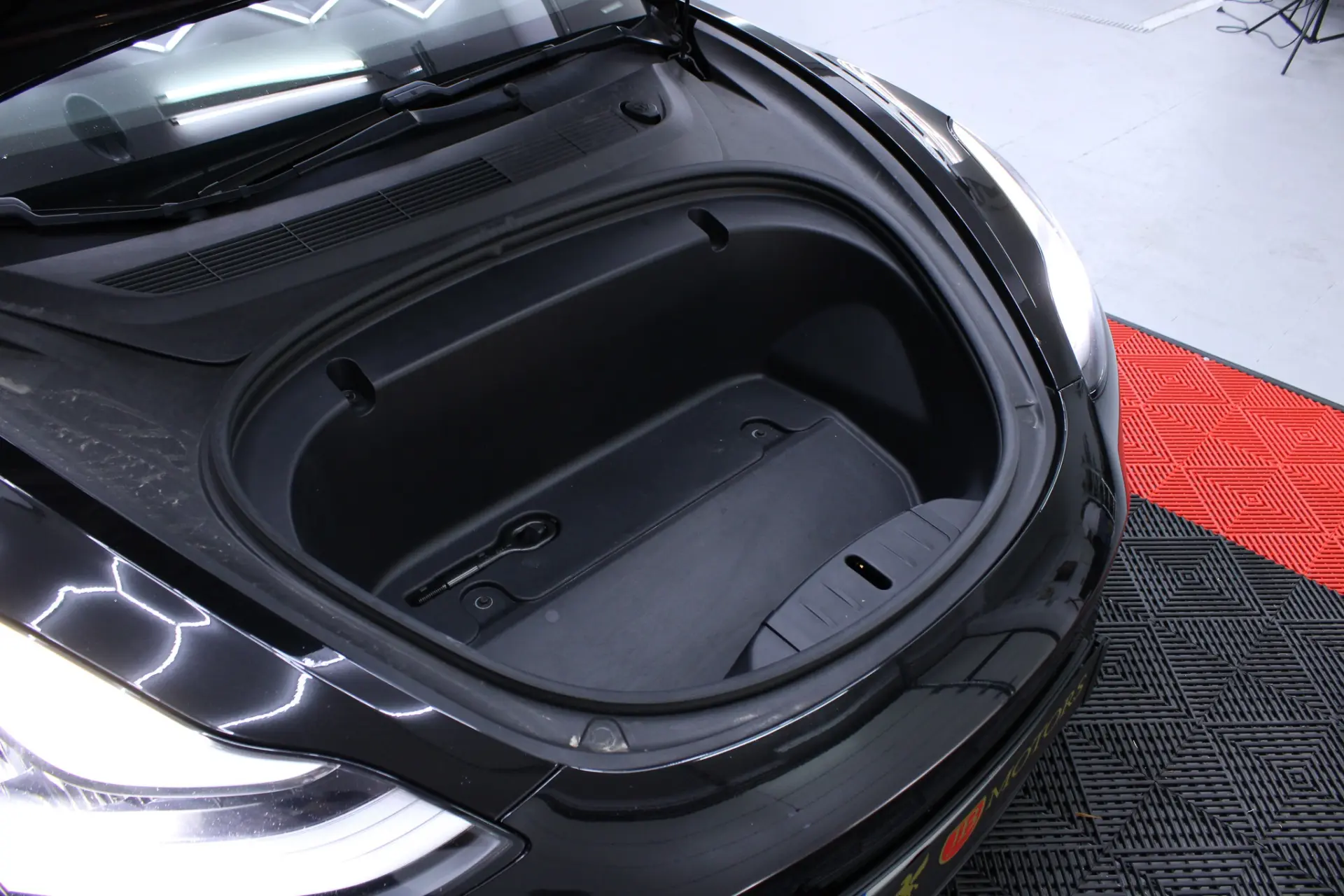 Tesla Model 3 Long-Range Dual Motor AWD 9