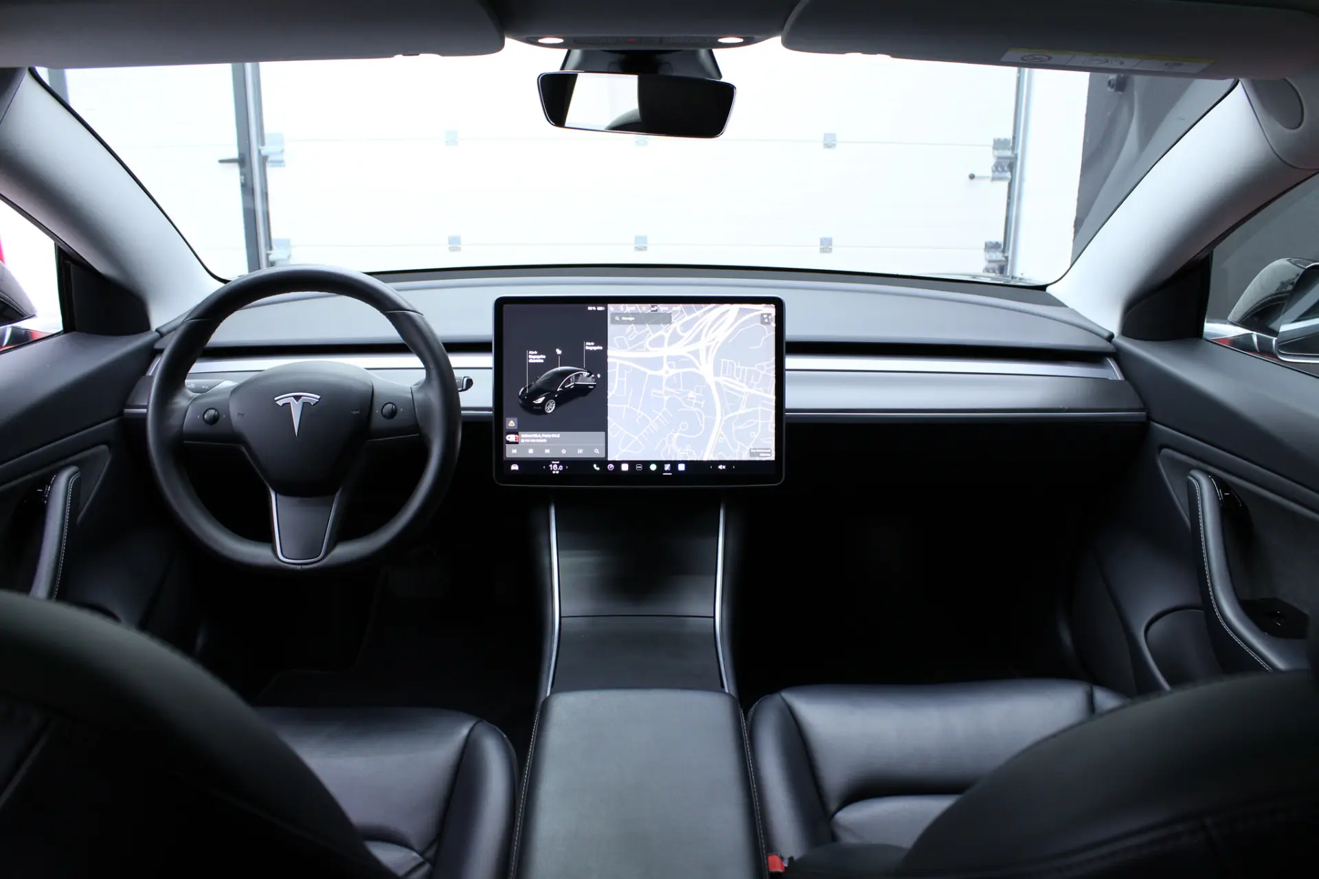 Tesla Model 3 Long-Range Dual Motor AWD 17