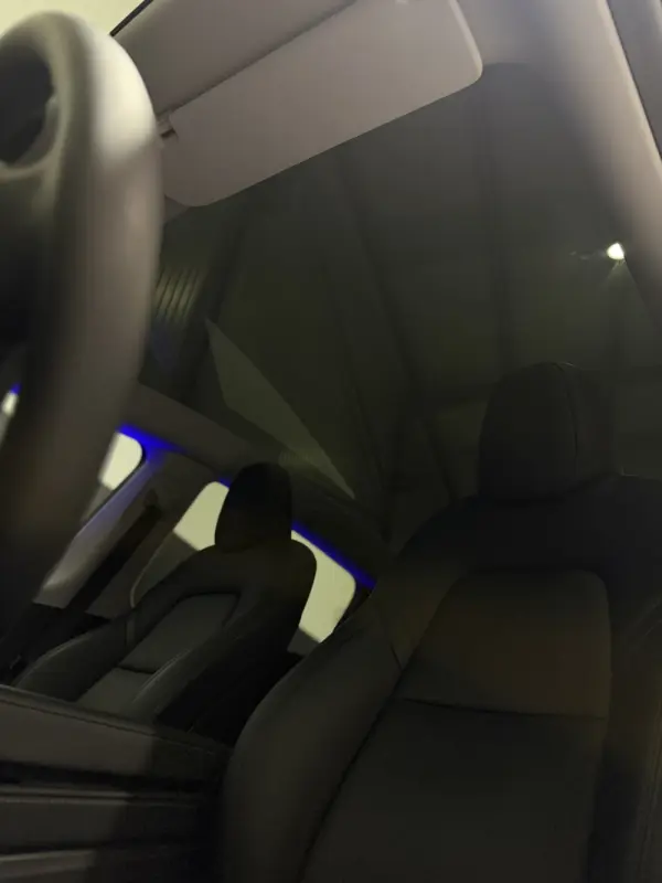 Tesla Model Y Long Range Dual Motor AWD 18