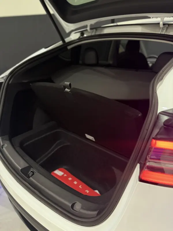 Tesla Model Y Long Range Dual Motor AWD 35