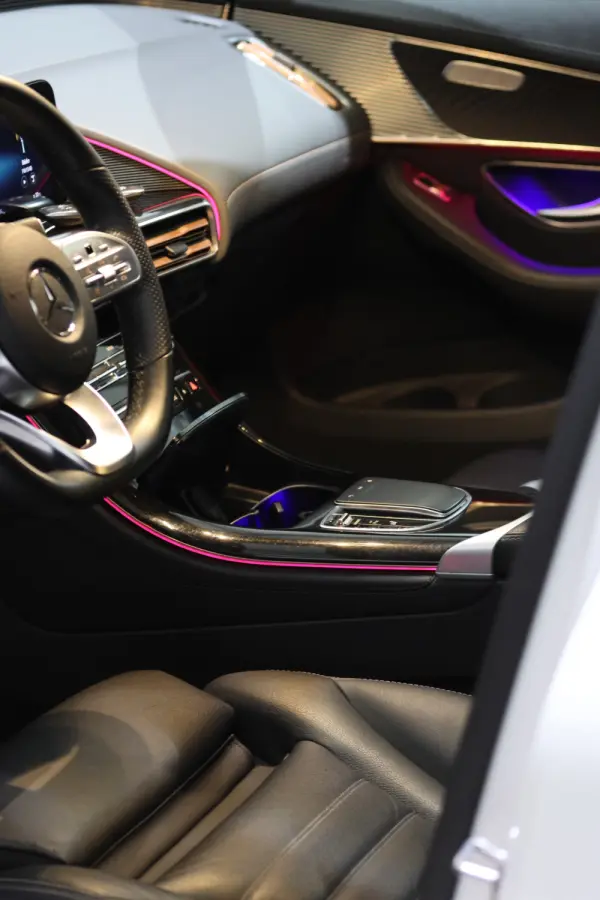 Mercedes-Benz EQC 400 4Matic AMG Line 12