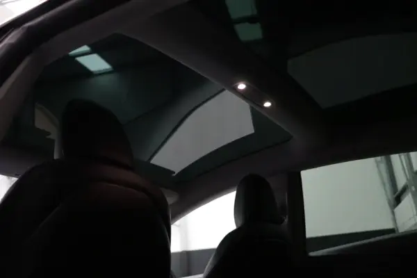 Tesla Model 3 Performance Dual Motor AWD 13