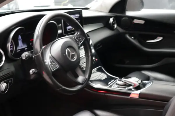 Mercedes-Benz C 220 d 4Matic Station 9G-TRONIC Avantgarde 6