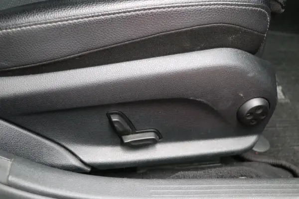 Mercedes-Benz C 220 d 4Matic Station 9G-TRONIC Avantgarde 11