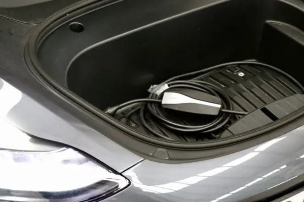 Tesla Model 3 Long Range AWD Dual Motor Performance 4