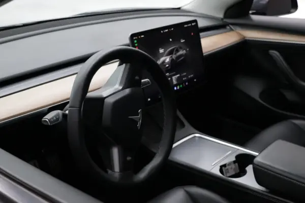 Tesla Model 3 Long Range AWD Dual Motor Performance 9