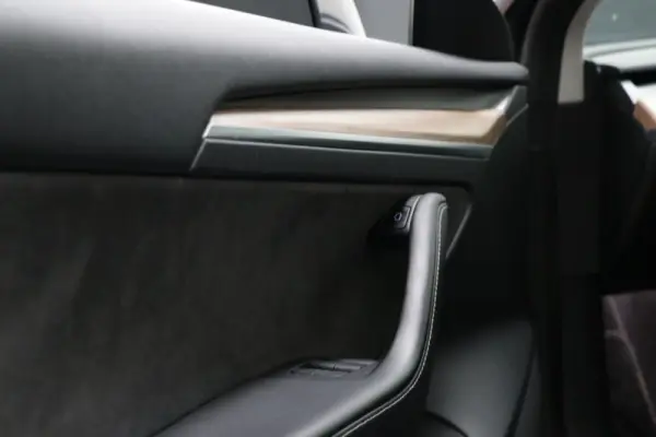 Tesla Model 3 Long Range AWD Dual Motor Performance 11