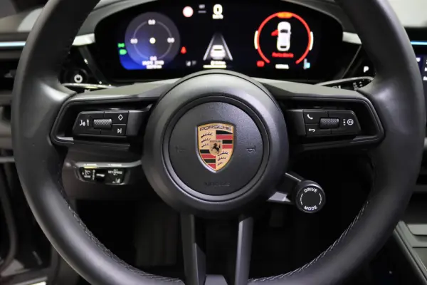 Porsche Macan Electric 20