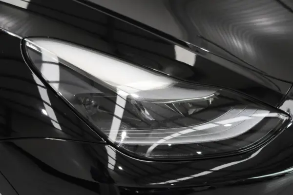 Tesla Model Y Long Range Dual Motor AWD 3