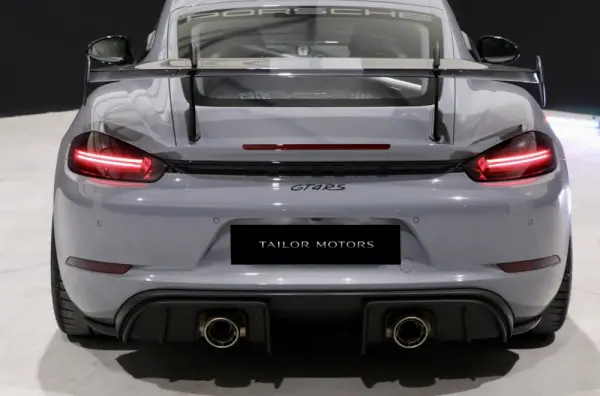 Porsche 718 Cayman 5