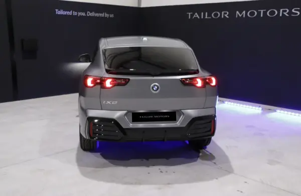 BMW iX2 eDrive20 Pack Desportivo M Pro 2