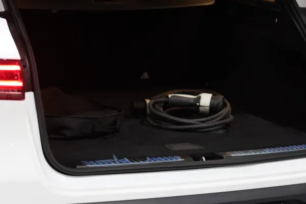 Mercedes-Benz EQC 400 4Matic AMG Line 28