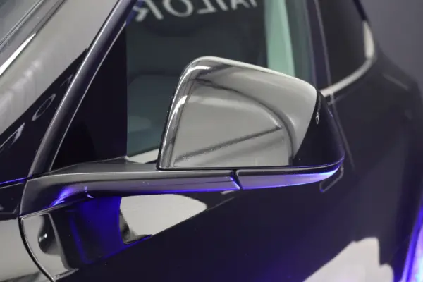 Tesla Model Y Long Range Dual Motor AWD 8