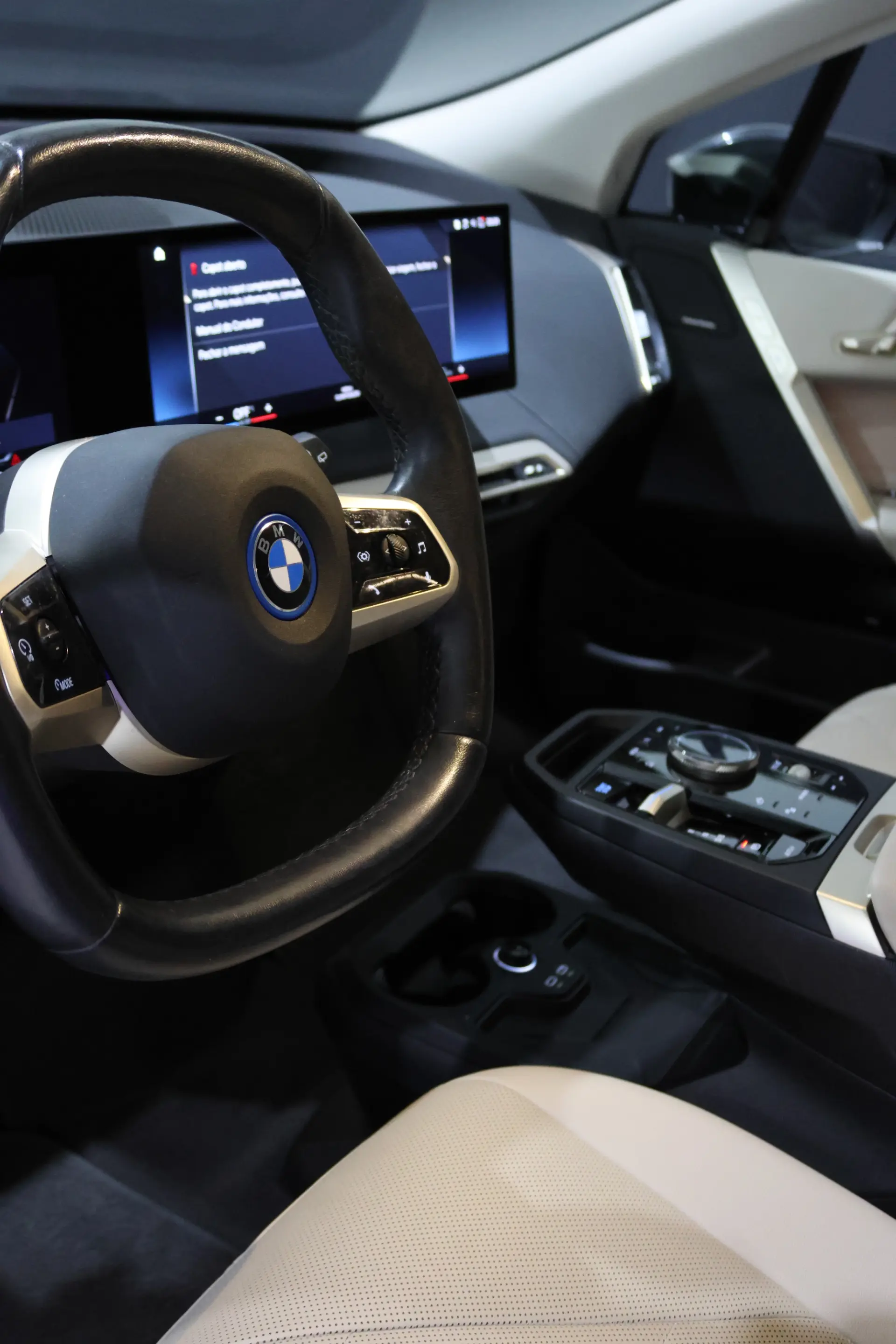 BMW iX xDrive 40 Pack Desportivo 16