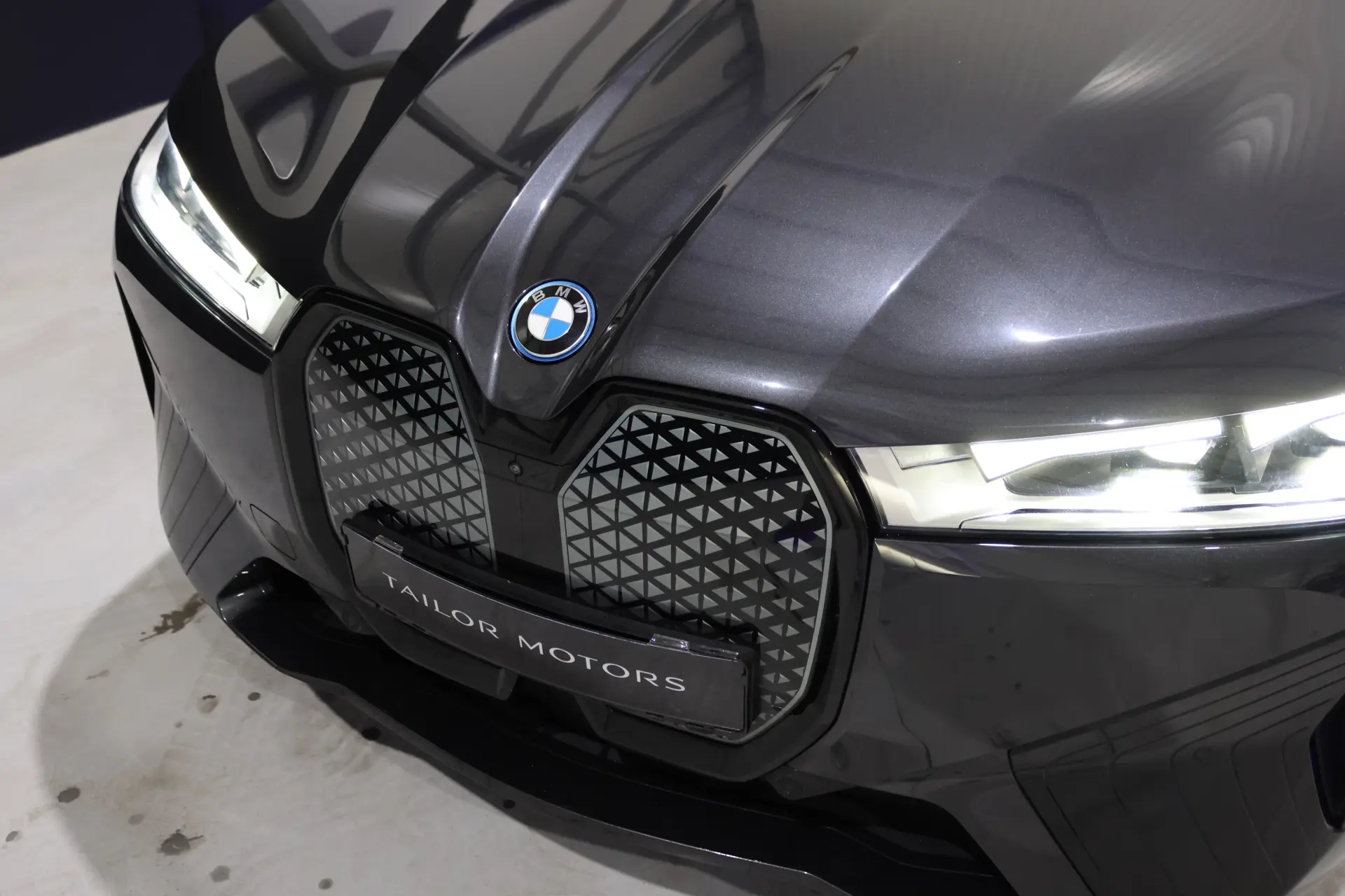 BMW iX xDrive 40 Pack Desportivo 28