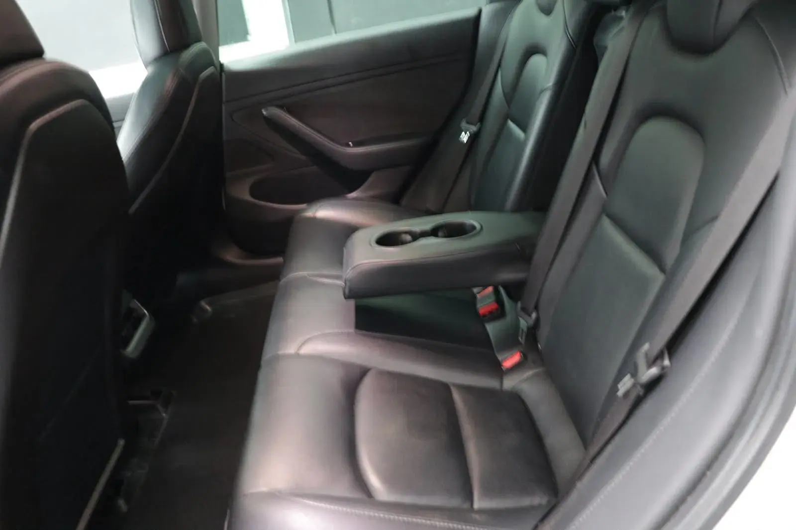 Tesla Model 3 Performance Dual Motor AWD 9