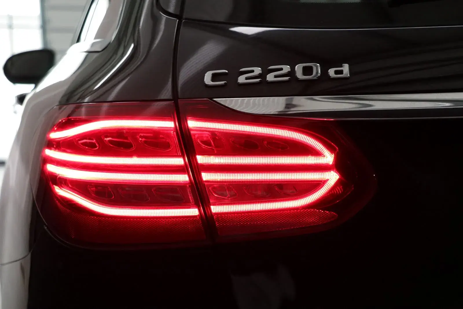 Mercedes-Benz C 220 d 4Matic Station 9G-TRONIC Avantgarde 3