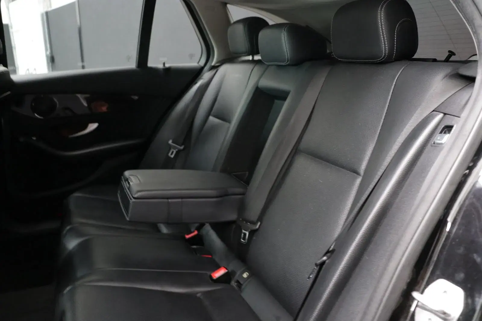 Mercedes-Benz C 220 d 4Matic Station 9G-TRONIC Avantgarde 8