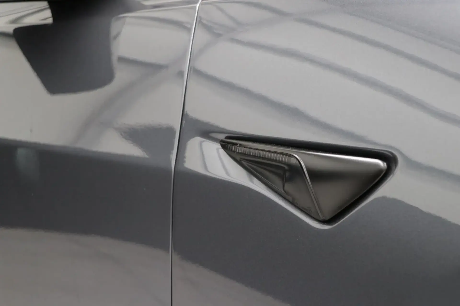 Tesla Model 3 Long Range AWD Dual Motor Performance 5