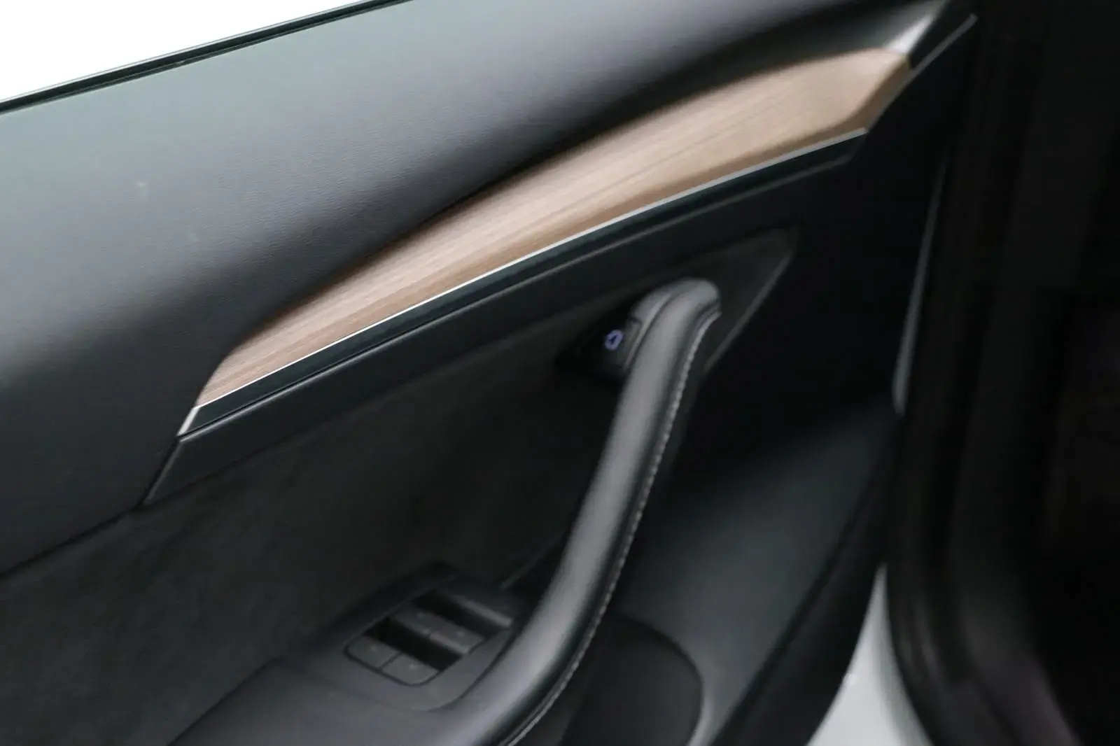 Tesla Model 3 Long Range AWD Dual Motor 11