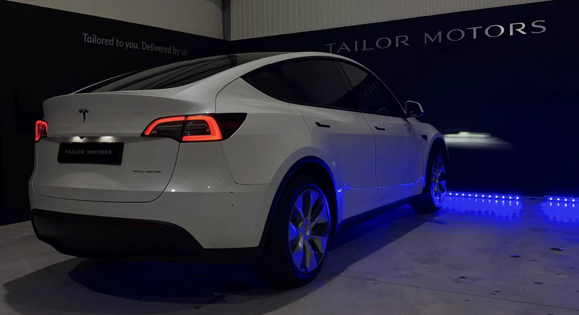 Tesla Model Y Long Range Dual Motor AWD 9