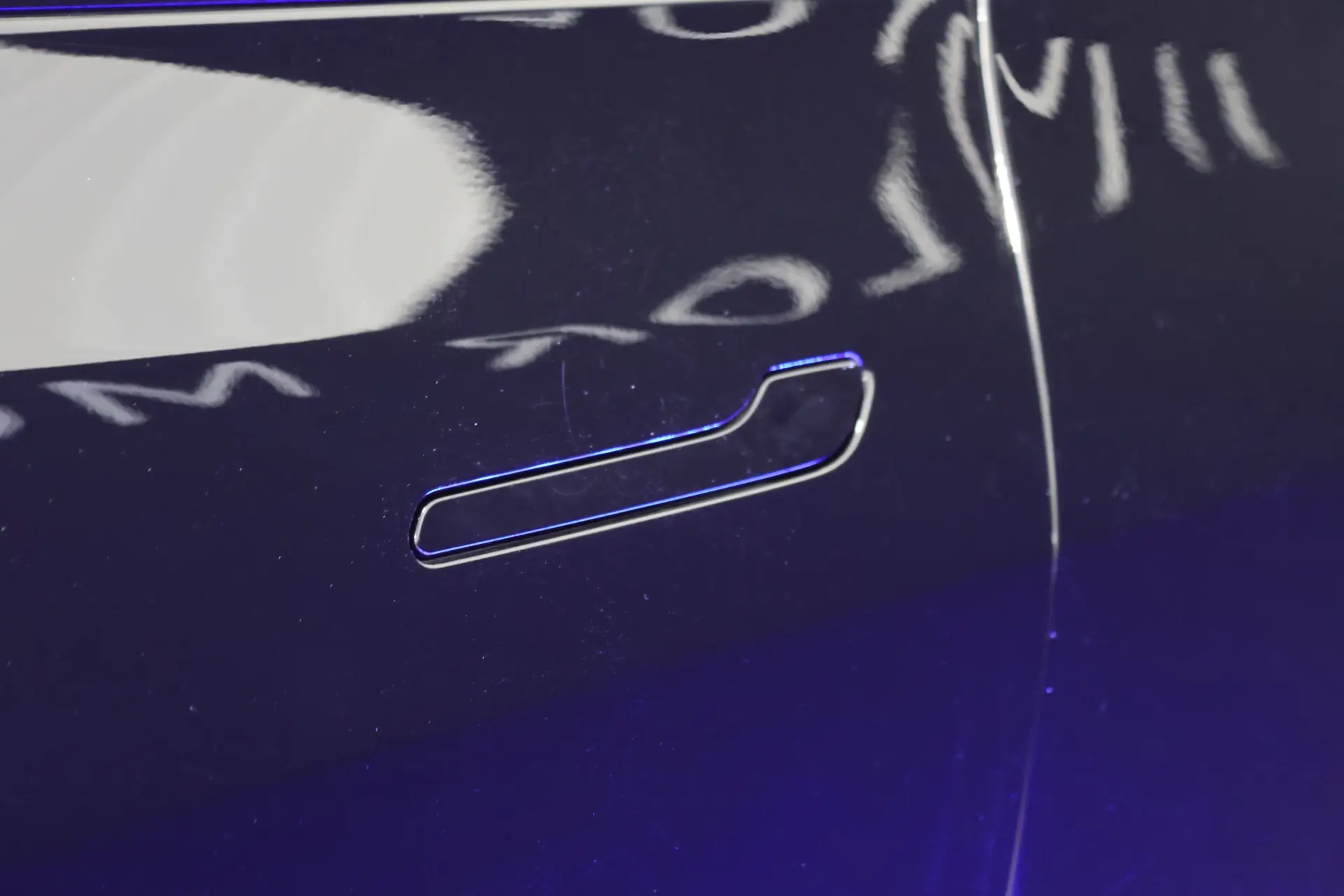 Tesla Model Y Long Range Dual Motor AWD 6