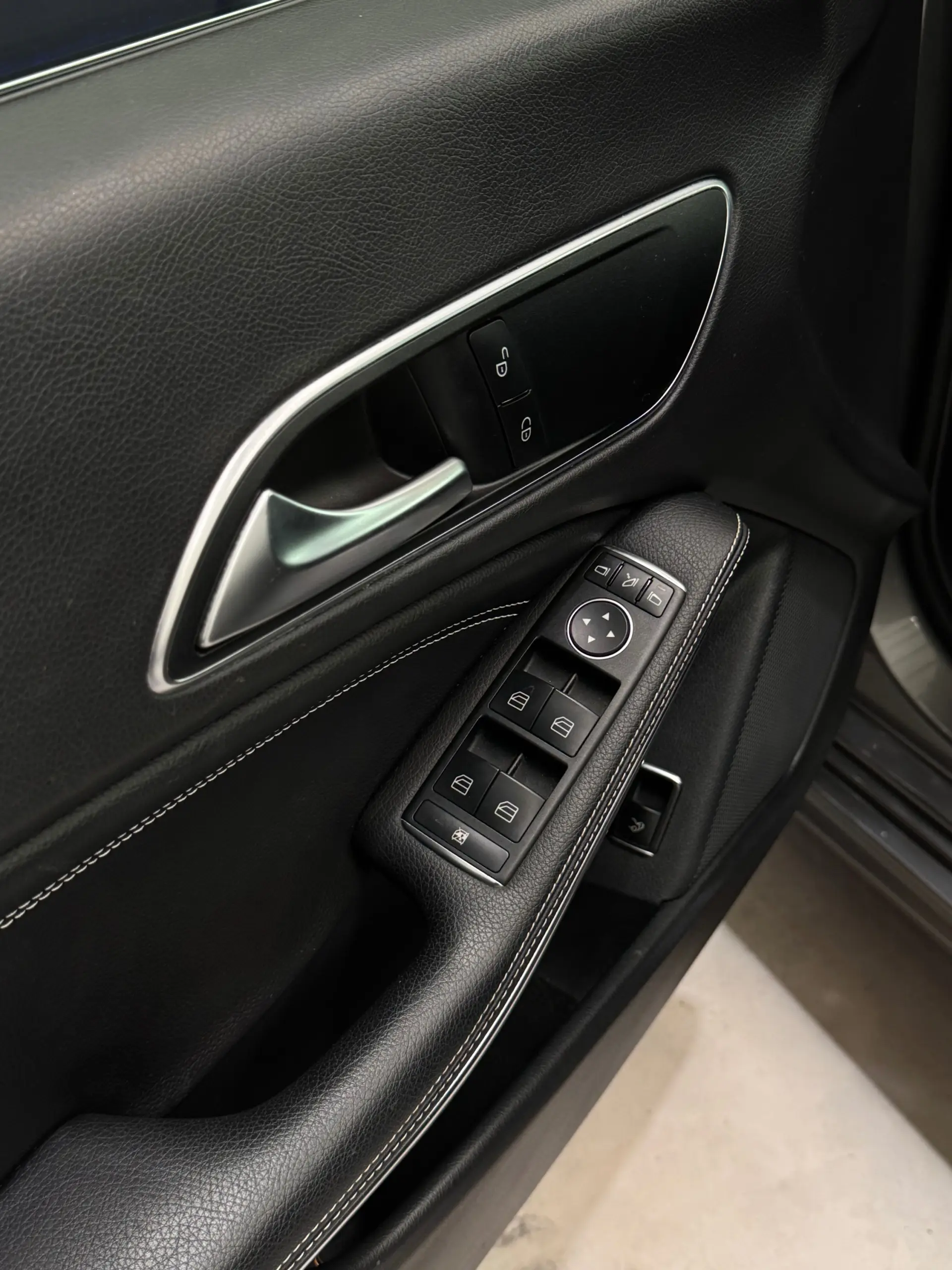 Mercedes-Benz C 200 d Station 9G-TRONIC AMG Line 19