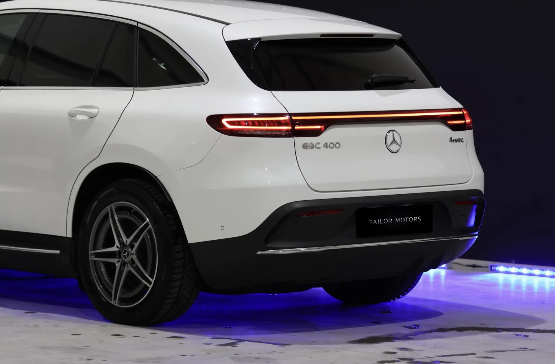 Mercedes-Benz EQC 400 4Matic AMG Line 5
