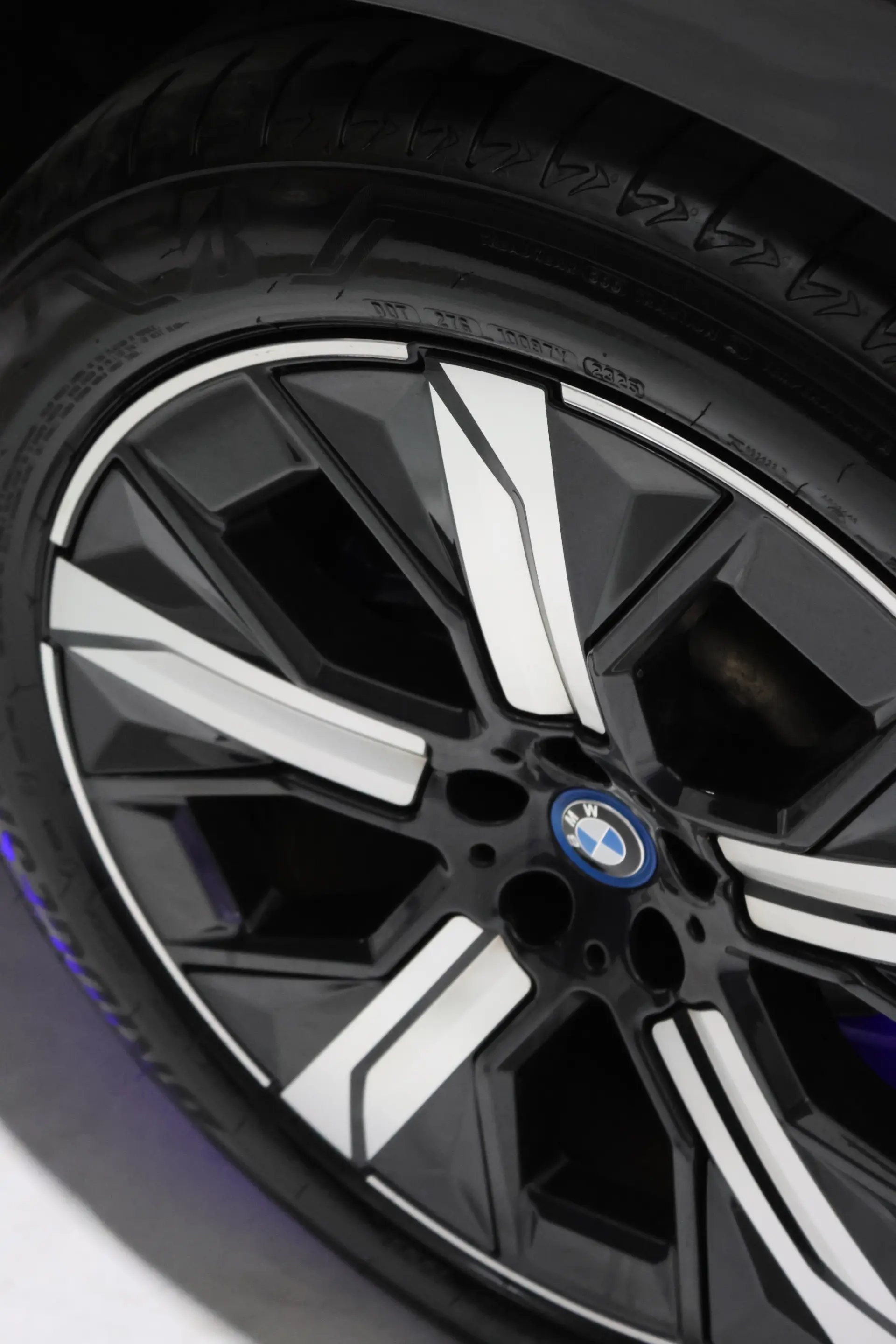 BMW iX xDrive 40 Pack Desportivo 22
