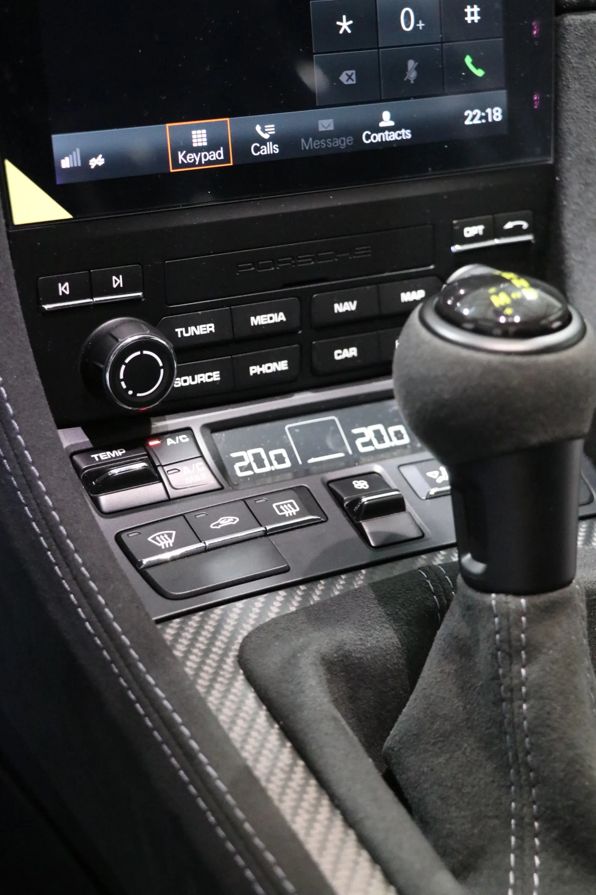 Porsche 718 Cayman 13