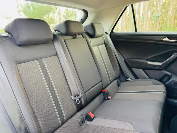 Volkswagen T-Roc 1.0 TSI Style 38