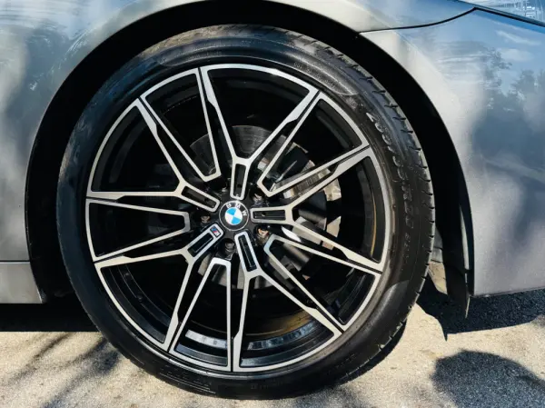 BMW 520 d Pack M Auto 9