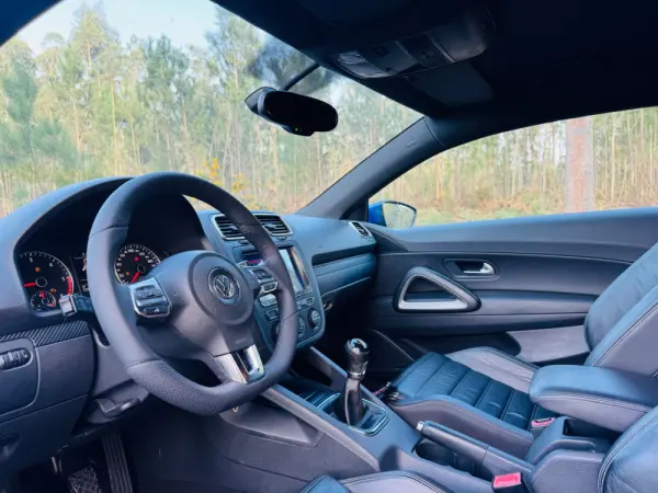 Volkswagen Scirocco 2.0 TDI Sport 17