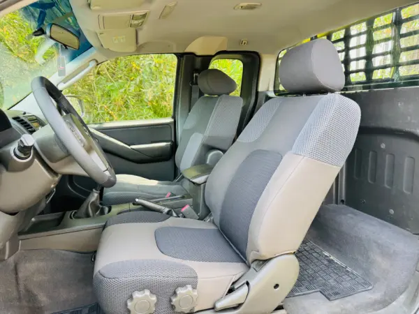 Nissan Navara 2.5 dCi CD SE Eastpak 20