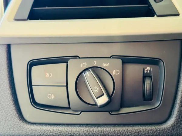 BMW 320 d Sport Line 23